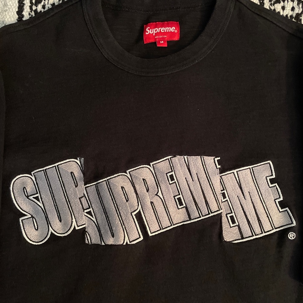 Supreme Tee